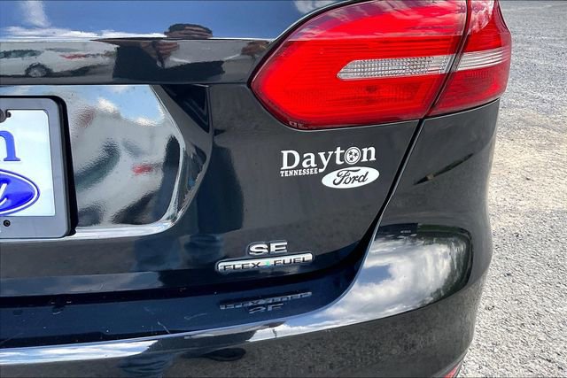 Used 2015 Ford Focus SE image 32