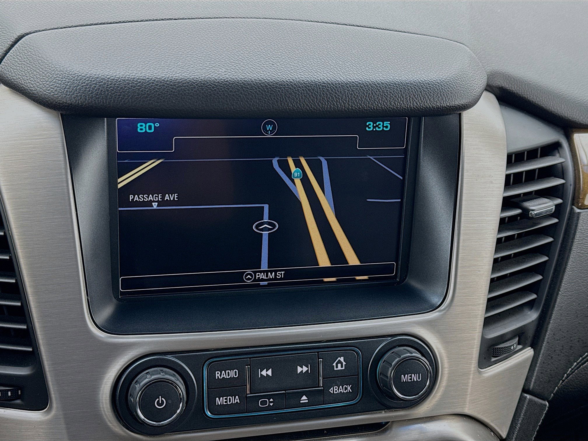 Used 2017 GMC Yukon Denali w/ Open Road Package image 9