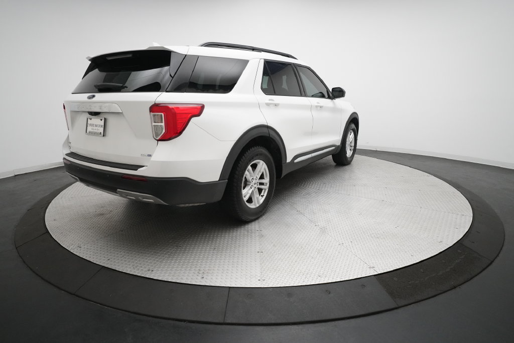 Used 2020 Ford Explorer XLT w/ Equipment Group 202A AWD/4WD image 34