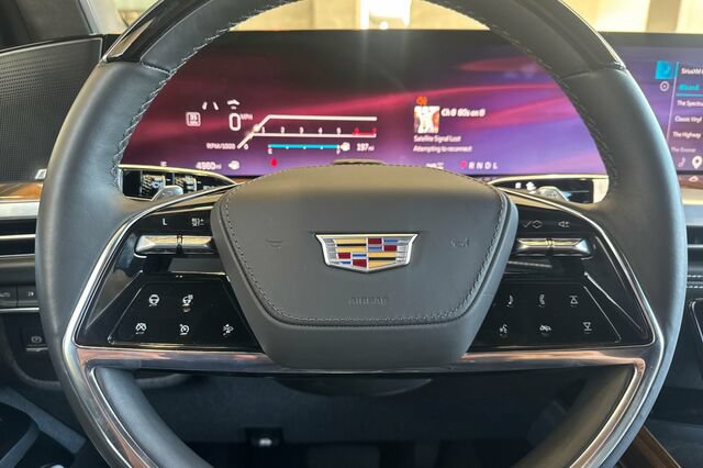 Certified 2026 Cadillac Escalade Platinum Sport AWD/4WD image 24