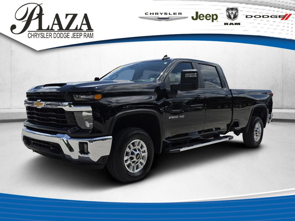 Used 2025 Chevrolet Silverado 2500 LT w/ Convenience Package AWD/4WD image 1