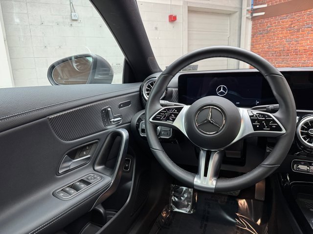 Used 2025 Mercedes-Benz CLA 250 4MATIC image 13