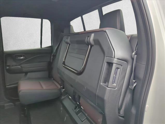 New 2026 Honda Ridgeline Black Edition image 4
