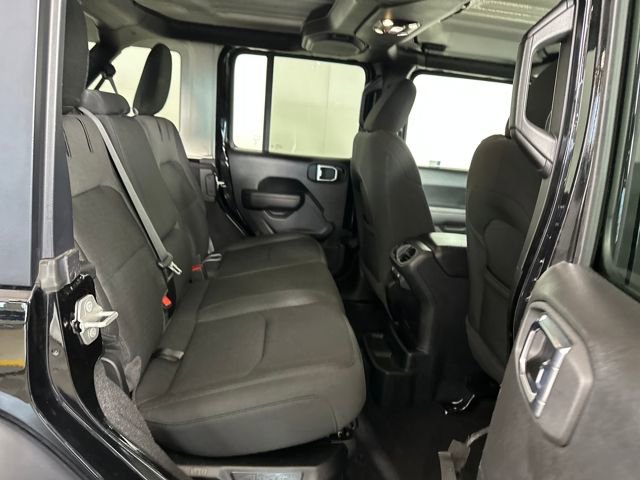 Used 2023 Jeep Wrangler Unlimited w/ Cold Weather Group image 27