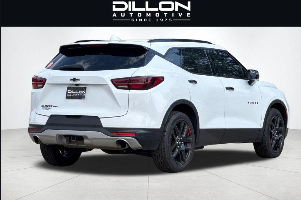 Used 2023 Chevrolet Blazer LT AWD/4WD image 4