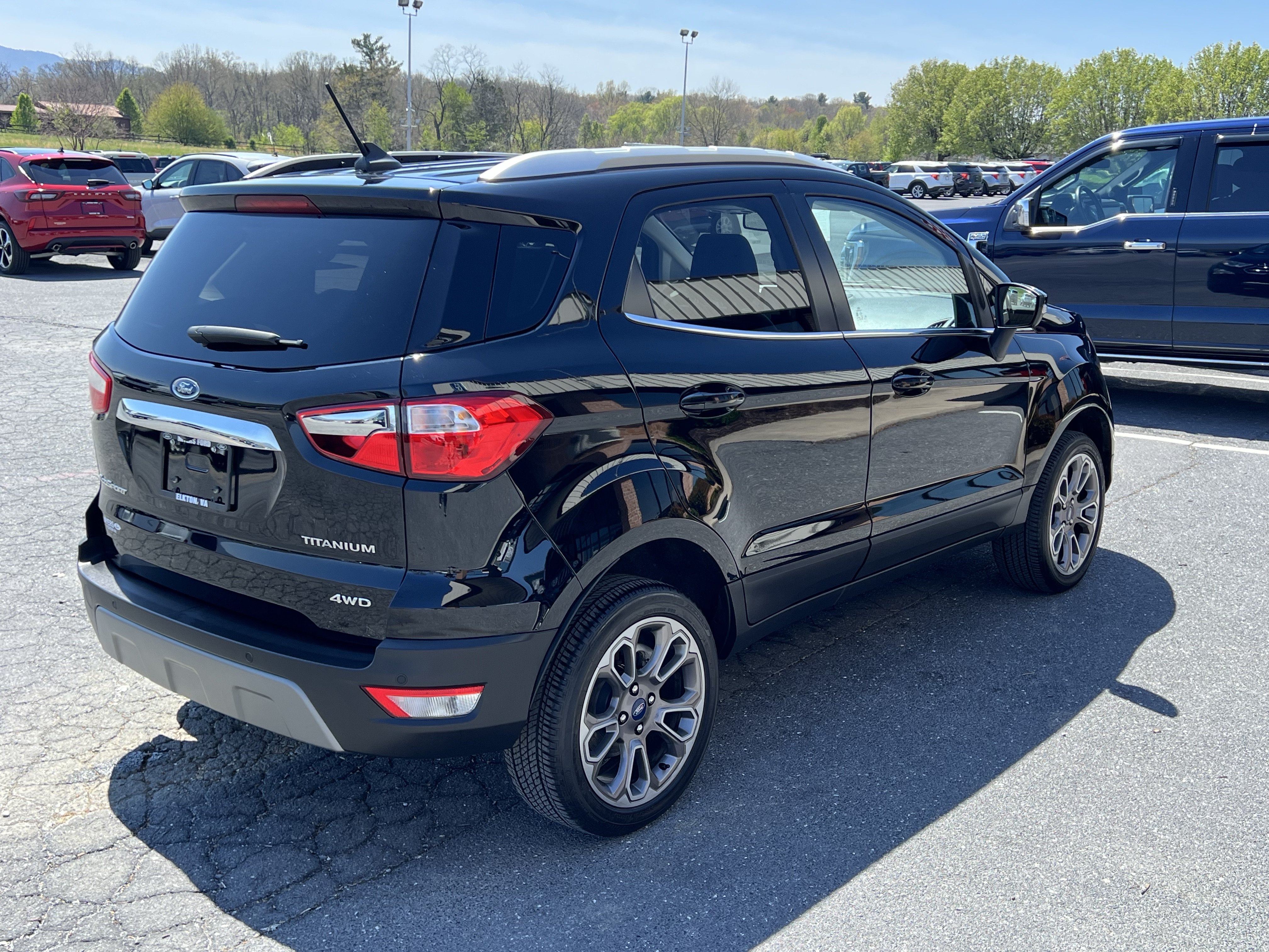 Used 2022 Ford EcoSport Titanium AWD/4WD image 6