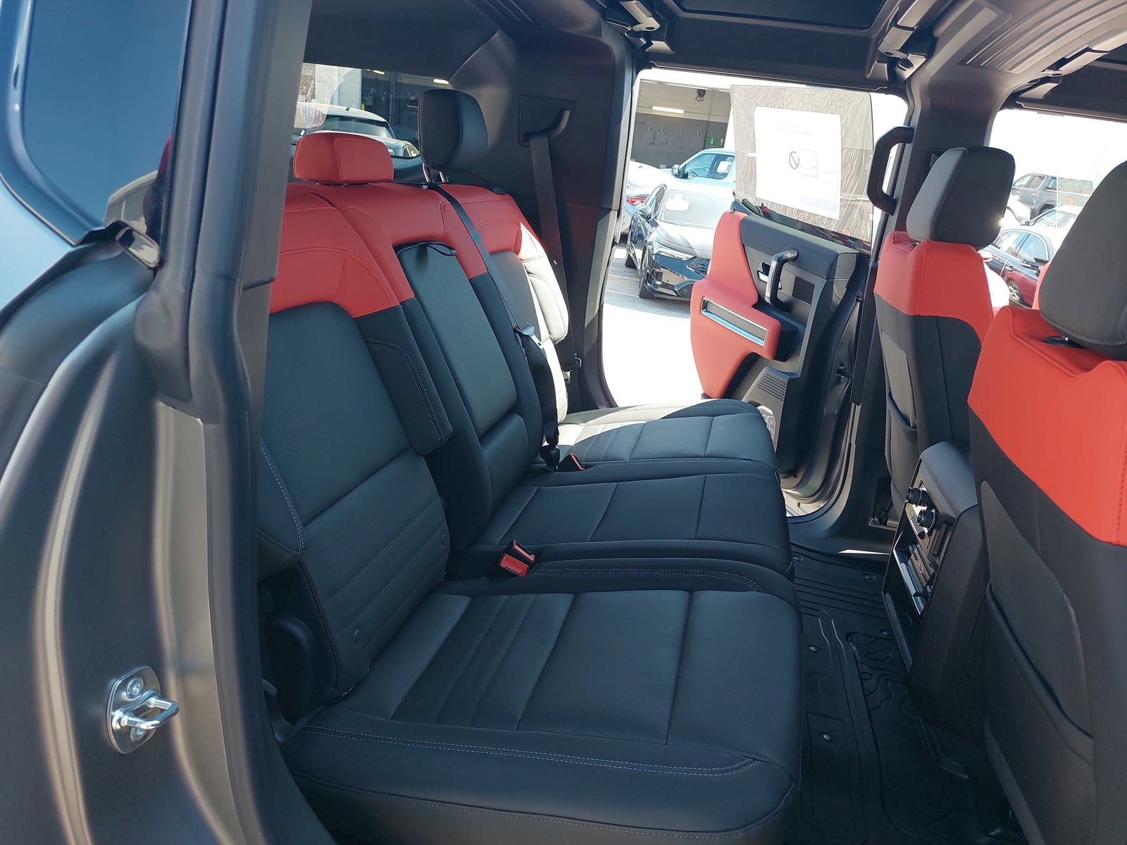 New 2026 GMC Hummer EV 3X w/ Carbon Fiber Edition Package AWD/4WD image 11
