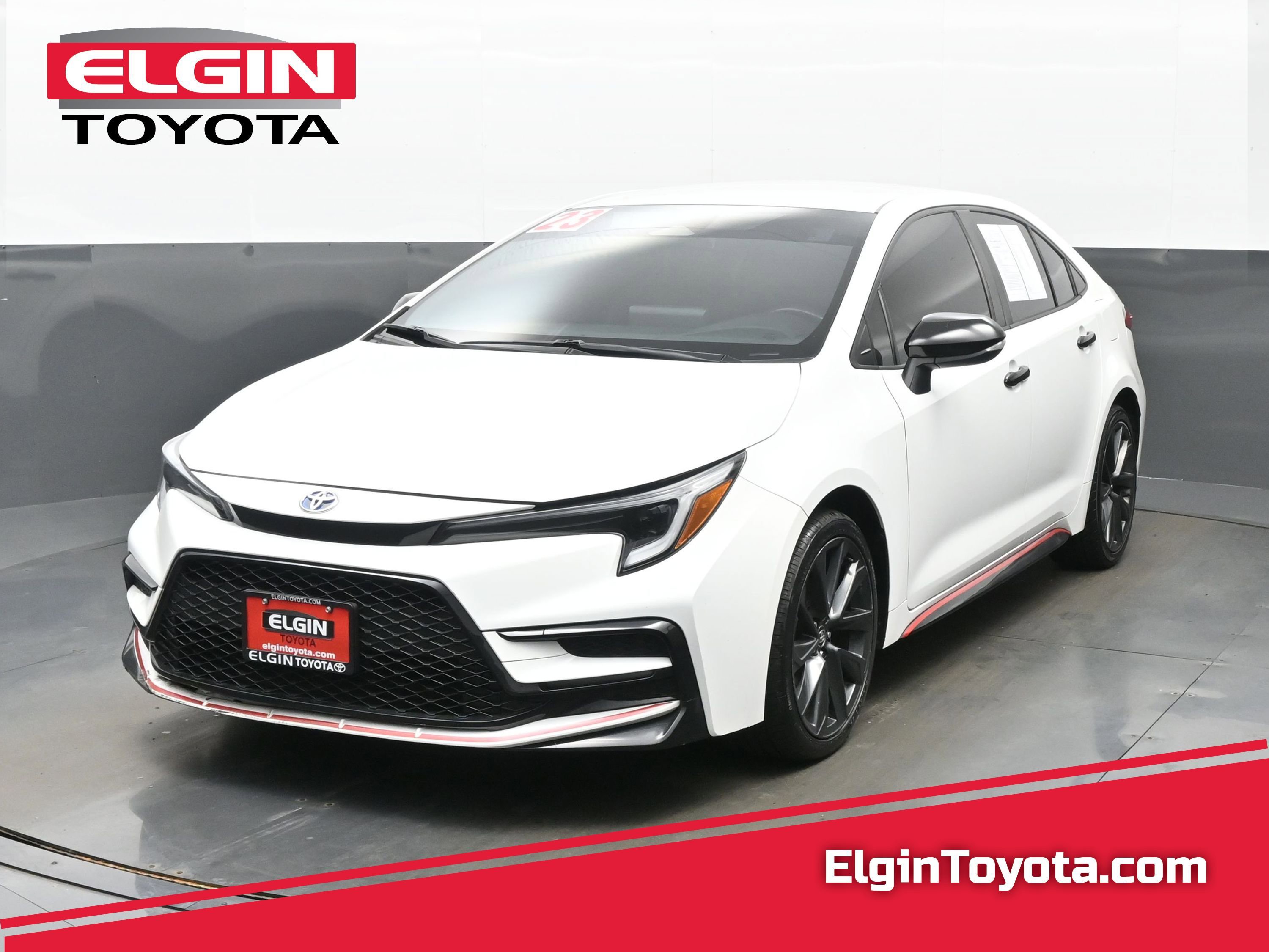 Used 2023 Toyota Corolla SE FWD image 1