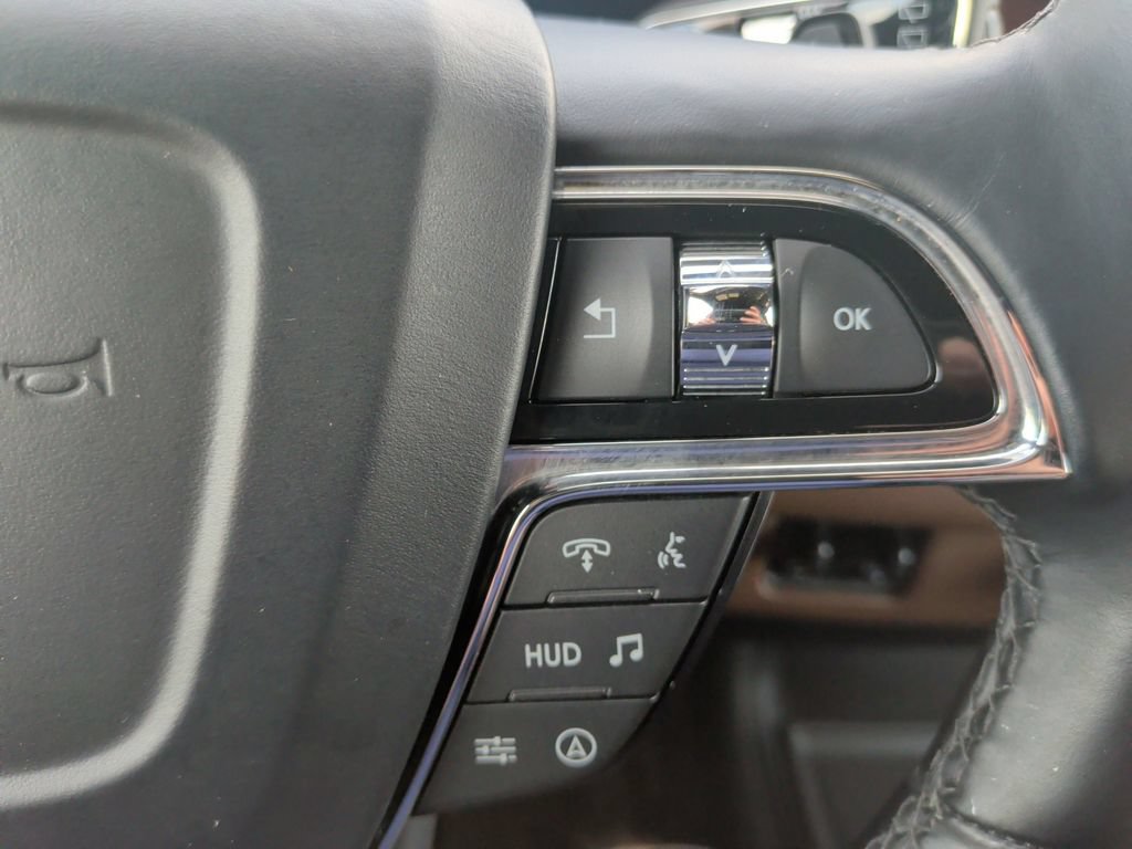 Used 2023 Lincoln Navigator Reserve AWD/4WD image 26