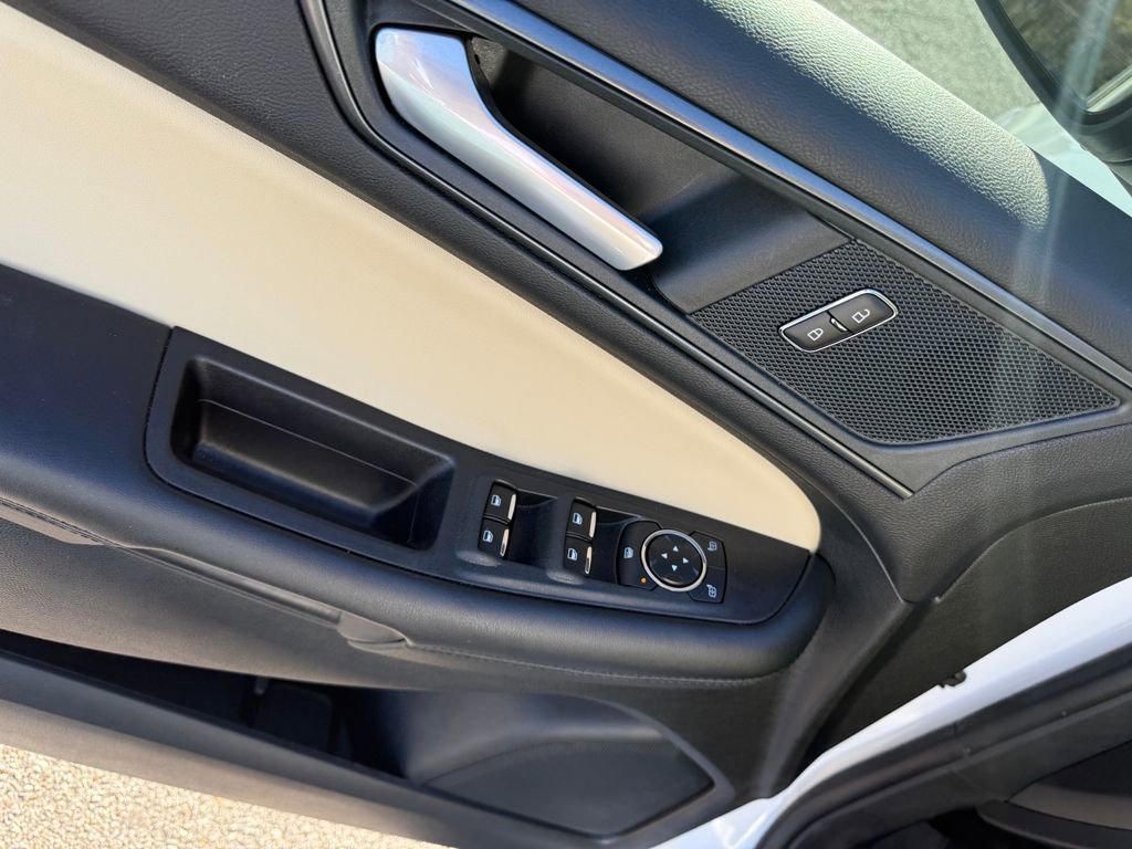 Used 2024 Ford Edge SE AWD/4WD image 11