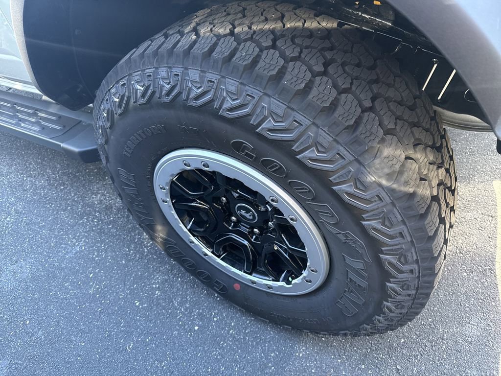 New 2025 Ford Bronco 2-Door w/ Sasquatch Package image 21