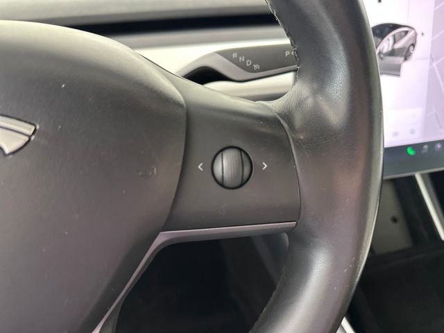 Used 2018 Tesla Model 3 Performance image 15