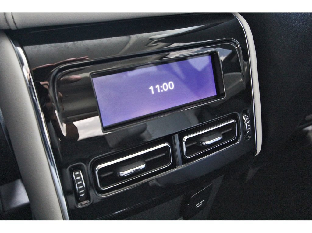 Used 2025 Lincoln Aviator 2WD image 11