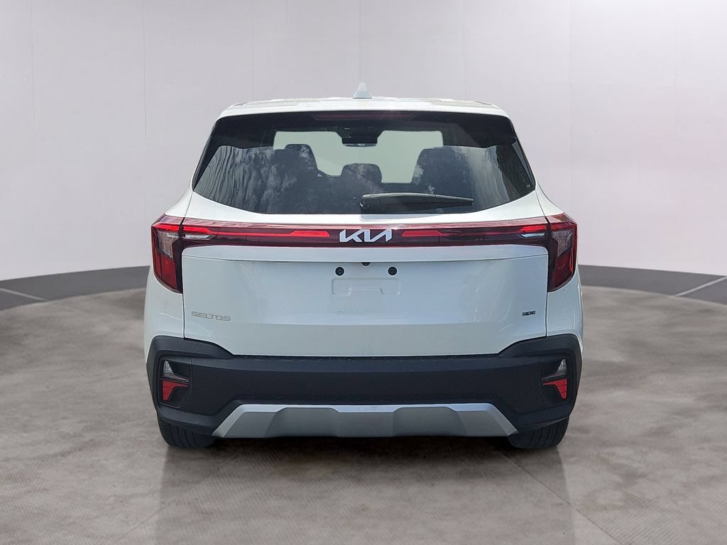 Certified 2025 Kia Seltos LX AWD/4WD image 5