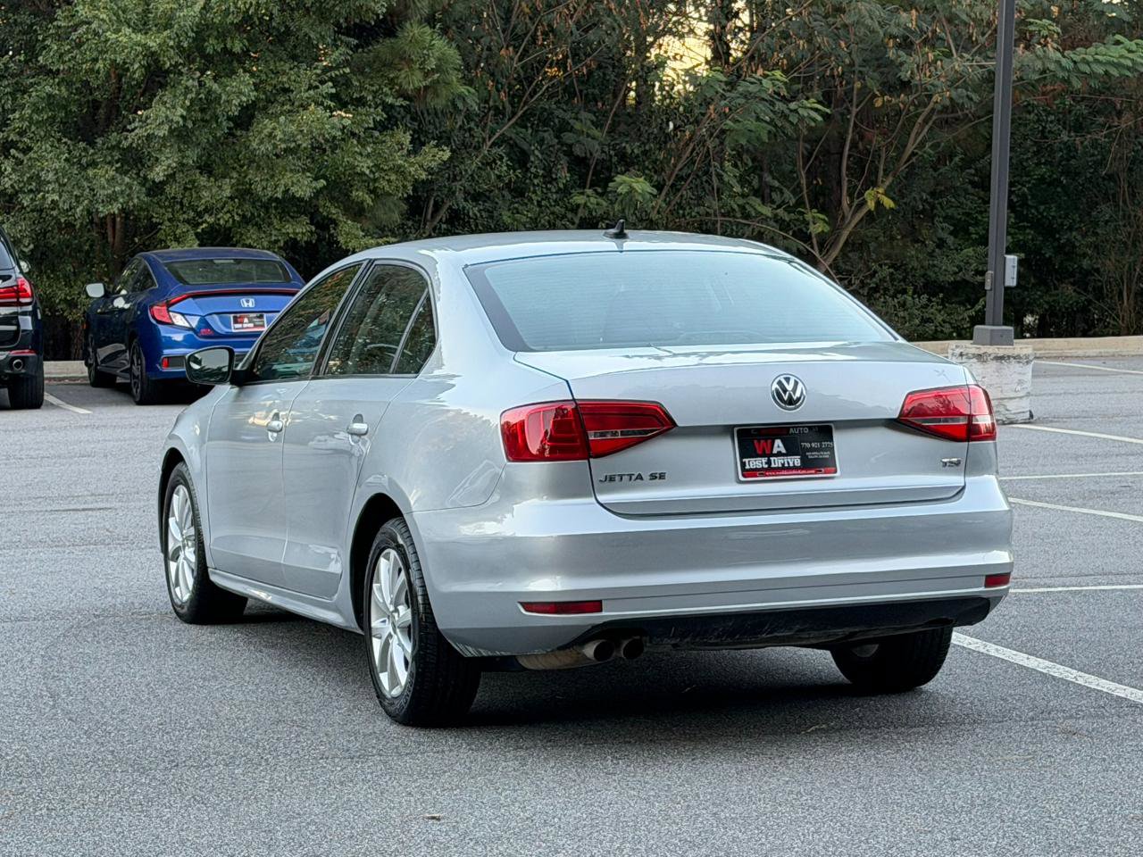 Used 2015 Volkswagen Jetta SE FWD image 6