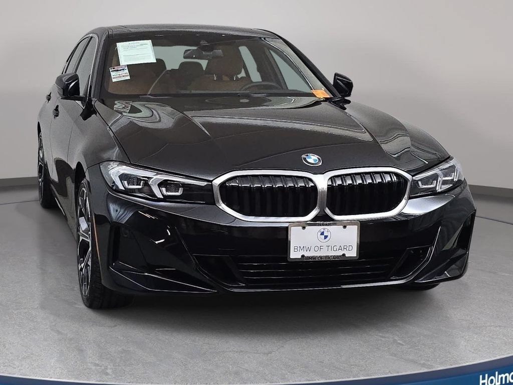 Used 2026 BMW 330i xDrive Sedan w/ Premium Package AWD/4WD image 3