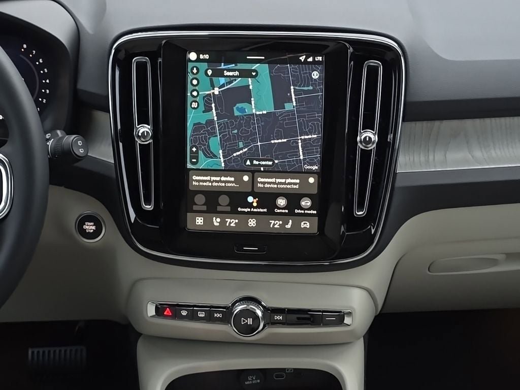 New 2026 Volvo XC40 B5 Ultra w/ Climate Package AWD/4WD image 15