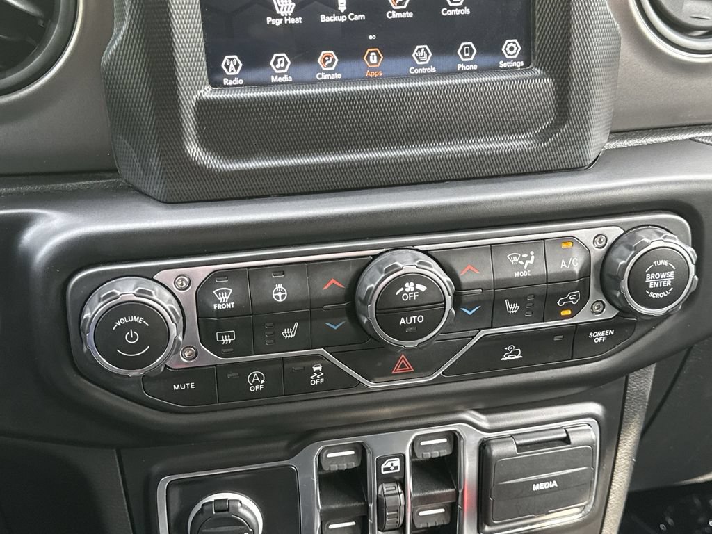 Used 2022 Jeep Wrangler Unlimited Sport AWD/4WD image 16
