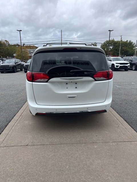 Certified 2018 Chrysler Pacifica Limited w/ Advanced Safetytec Group image 6