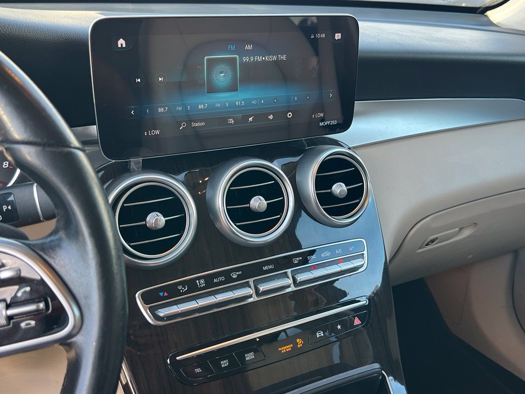 Used 2021 Mercedes-Benz GLC 300 4MATIC image 17
