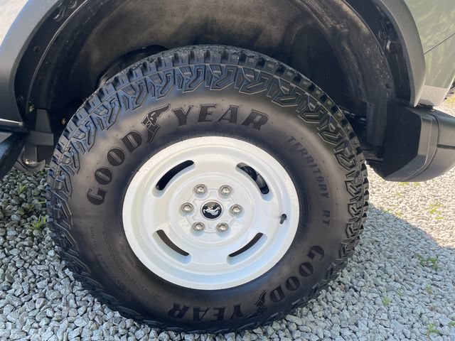 Used 2025 Ford Bronco Heritage Edition AWD/4WD image 16