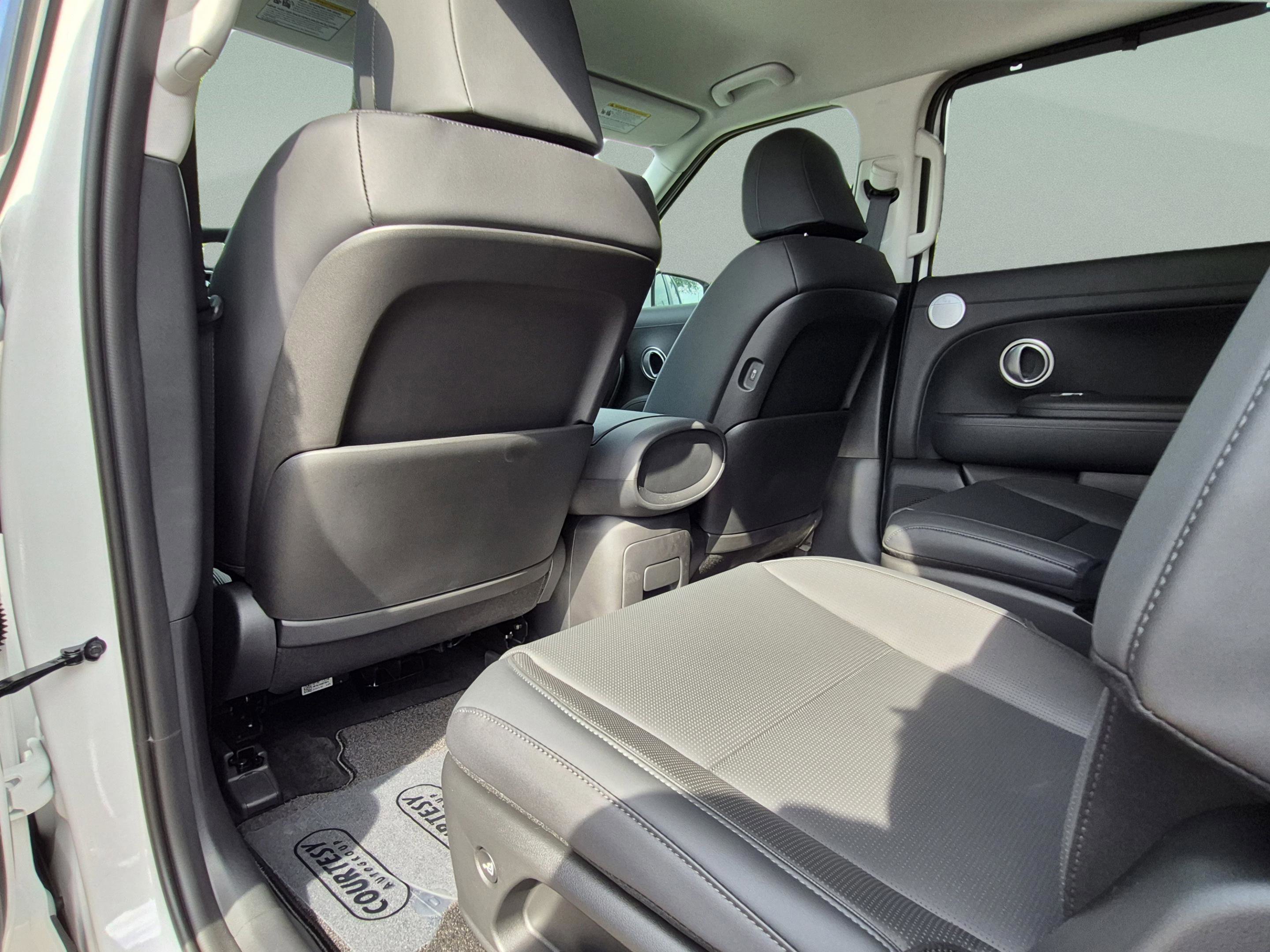 New 2026 Hyundai Palisade FWD Hybrid image 18
