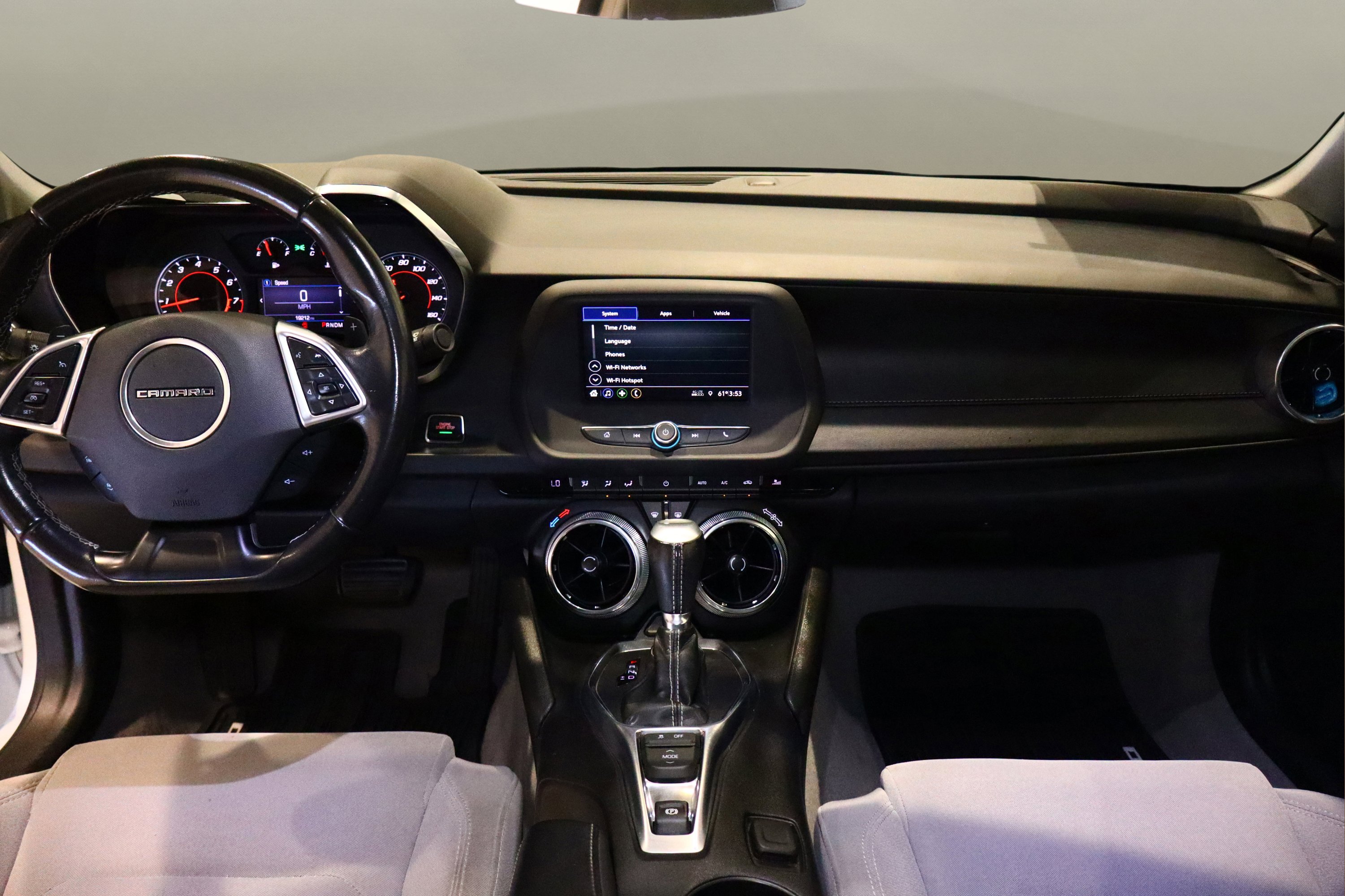 Used 2020 Chevrolet Camaro LT image 18