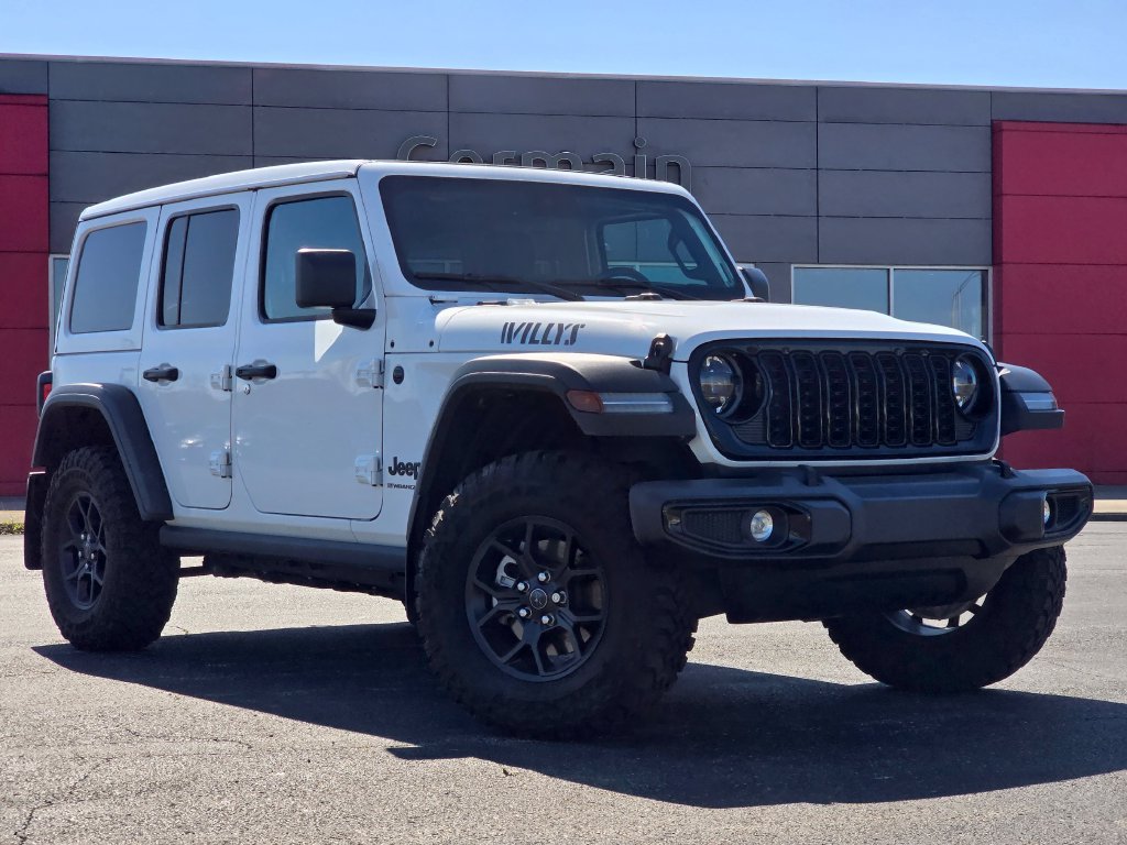Used 2025 Jeep Wrangler Unlimited Sport AWD/4WD image 2