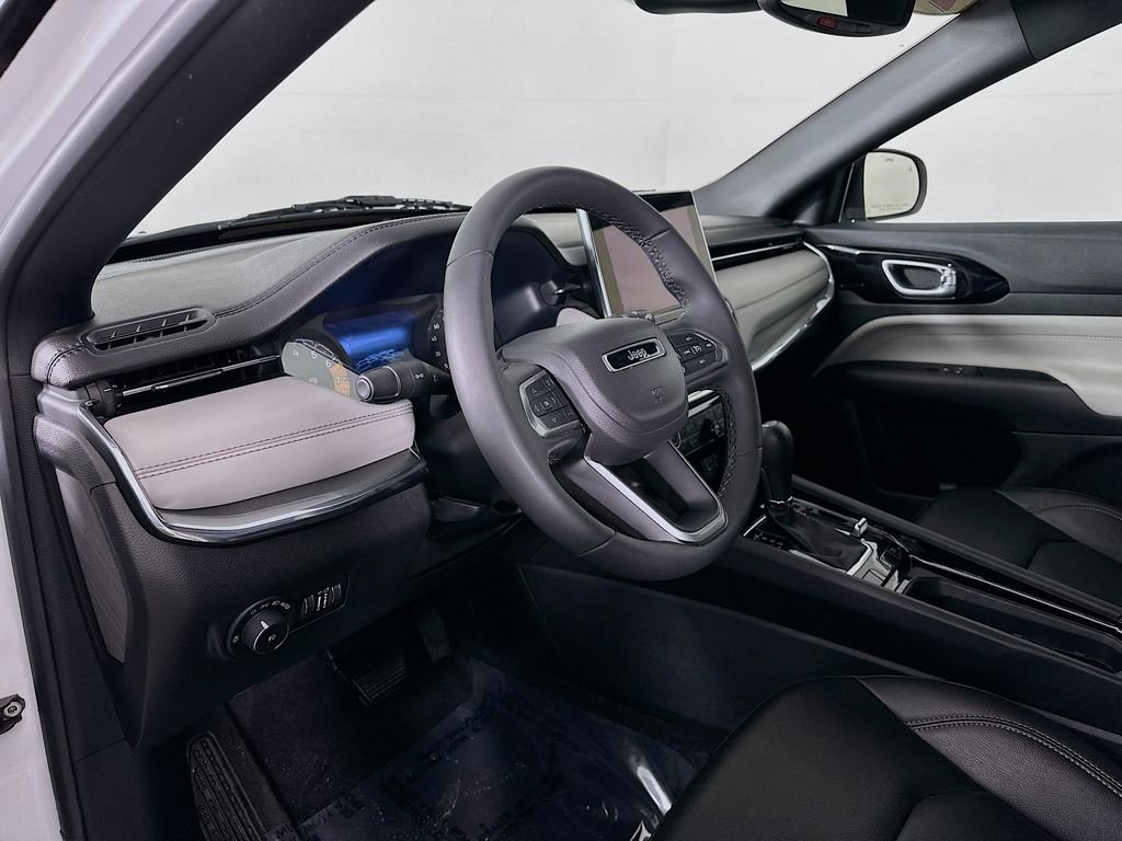 Certified 2024 Jeep Compass Limited image 16