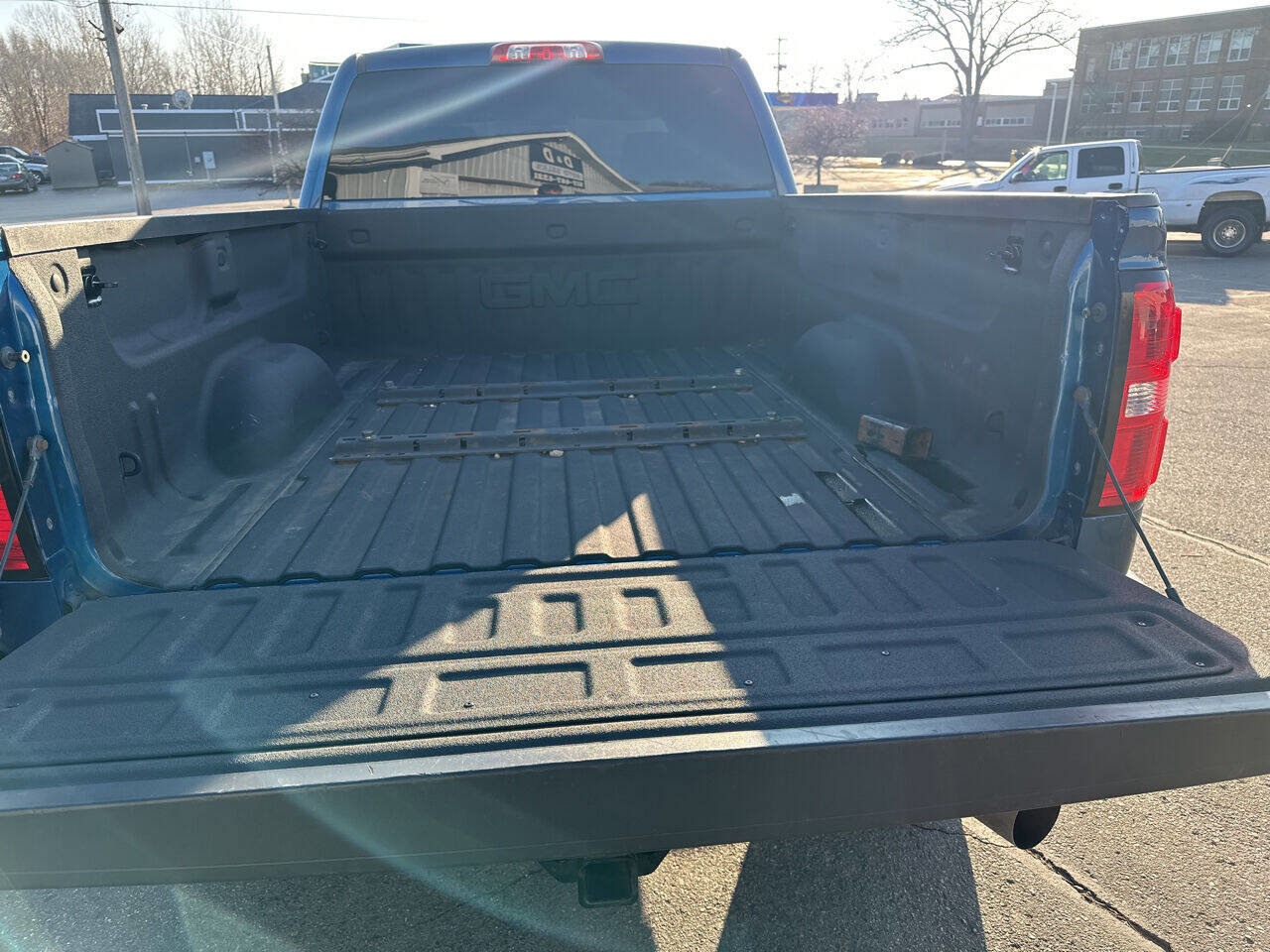 Used 2017 GMC Sierra 2500 SLE image 15