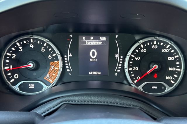 Used 2023 Jeep Renegade Latitude AWD/4WD image 41