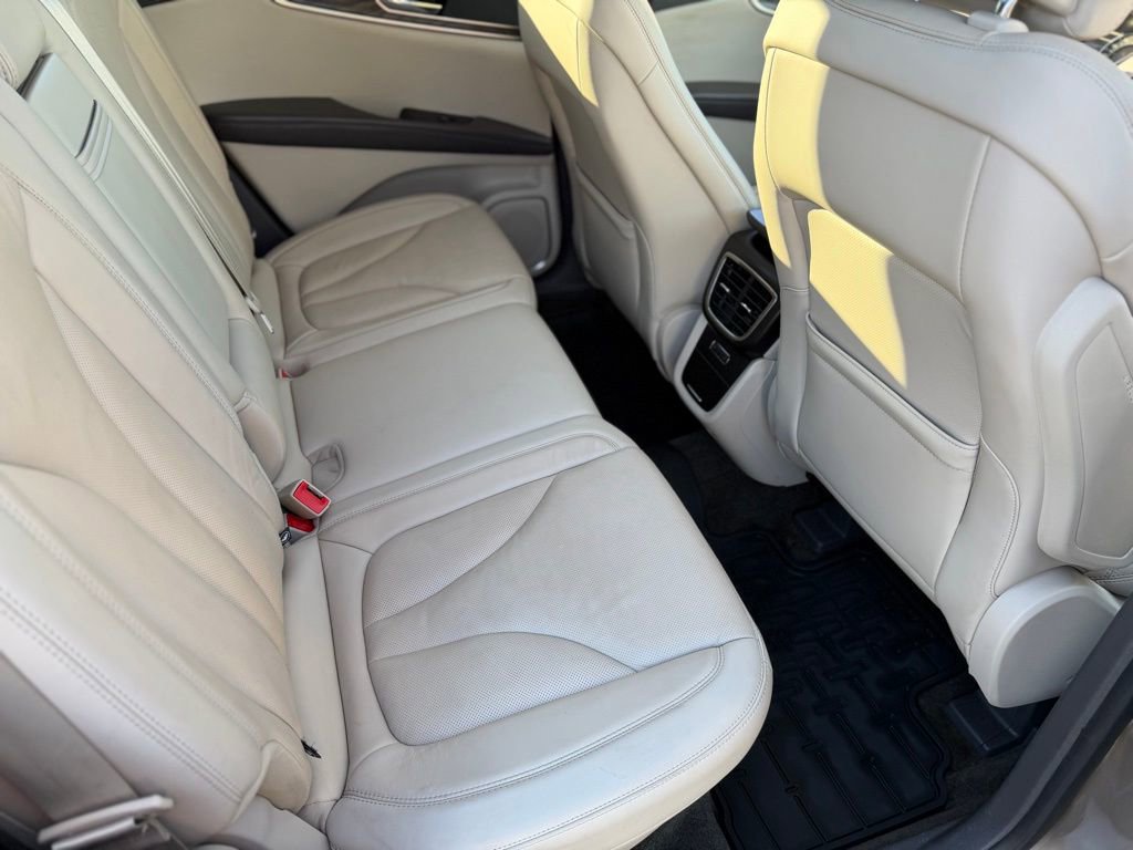 Used 2018 Lincoln MKX Reserve w/ Lincoln MKX Climate Package image 10