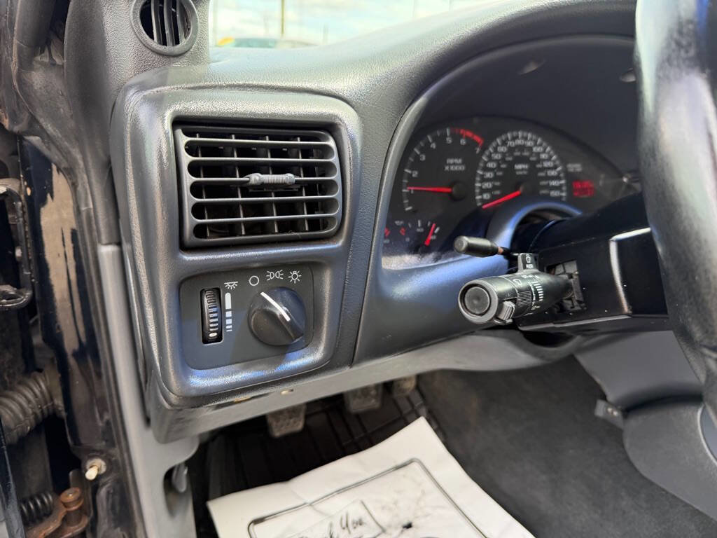 Used 1997 Chevrolet Camaro Z28 w/ Preferred Equipment Group 2 RWD image 17