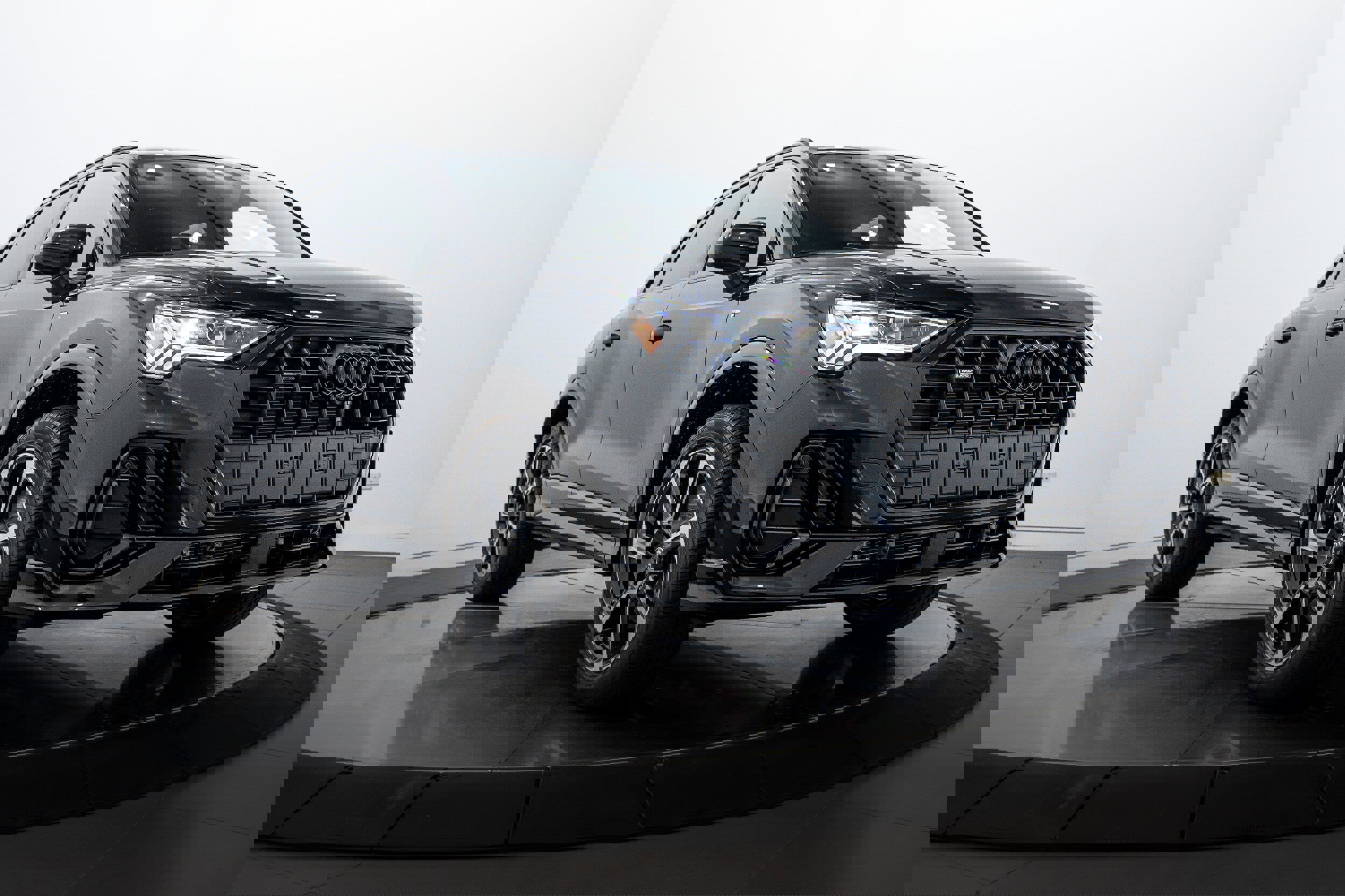 New 2025 Audi Q3 2.0T Premium Plus