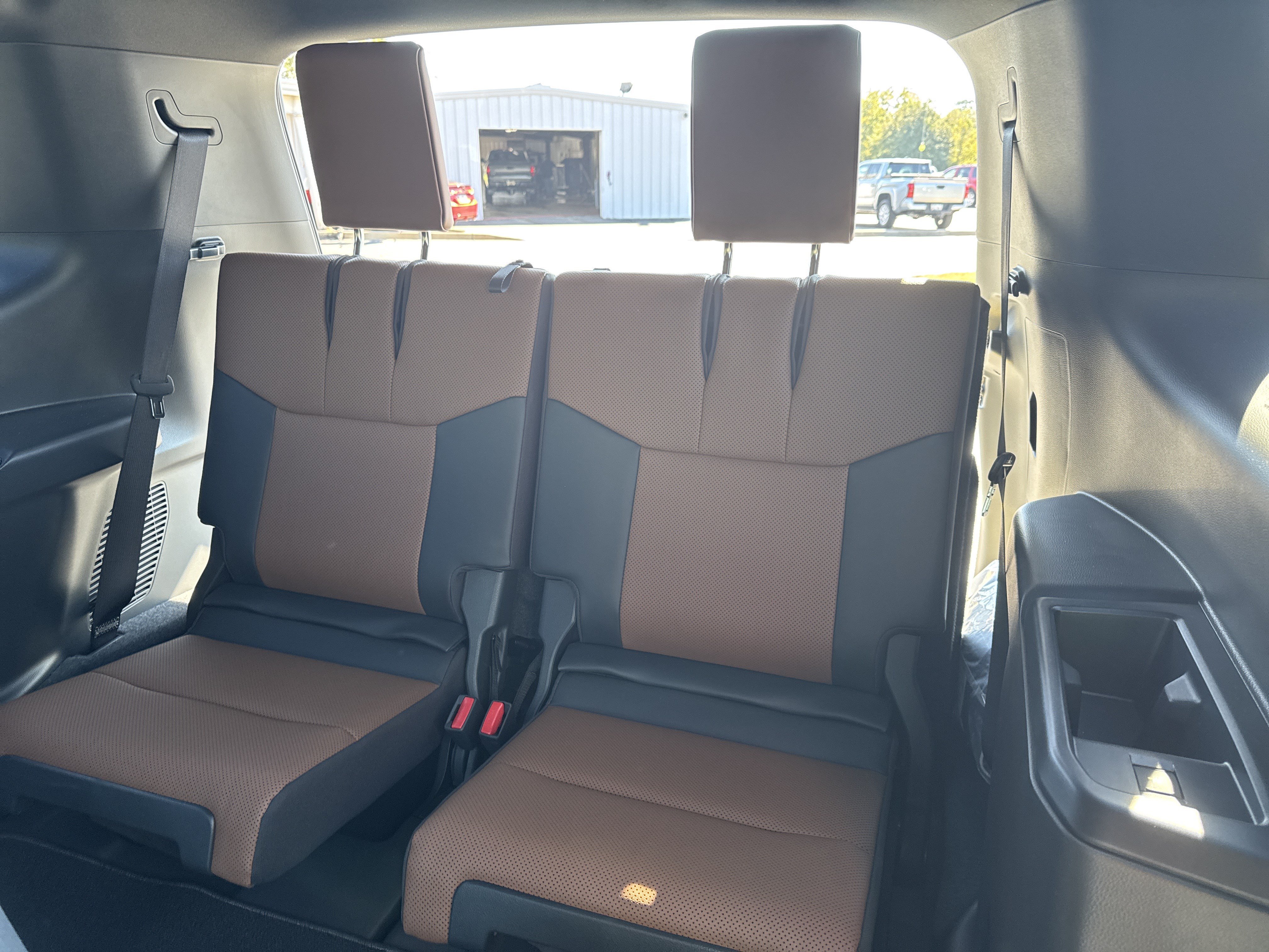 Used 2026 Lexus GX 550 w/ Cold Area Package AWD/4WD image 27