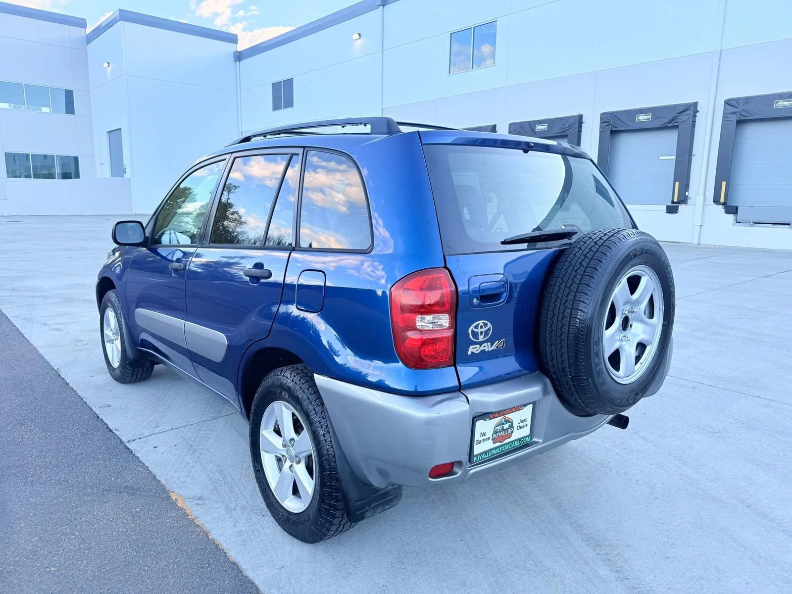 Used 2005 Toyota RAV4 4WD image 3