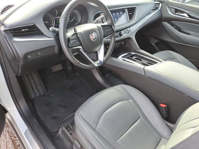 Used 2023 Buick Enclave Essence image 15