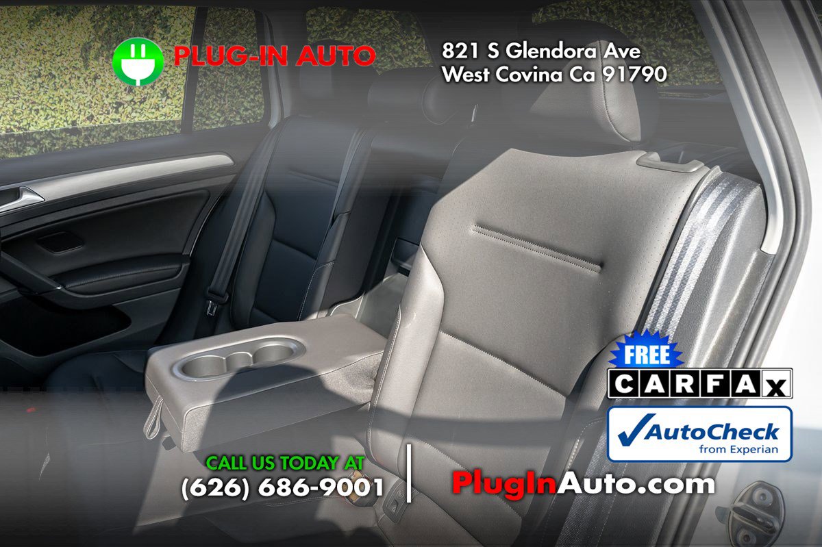 Used 2015 Volkswagen Golf S image 10