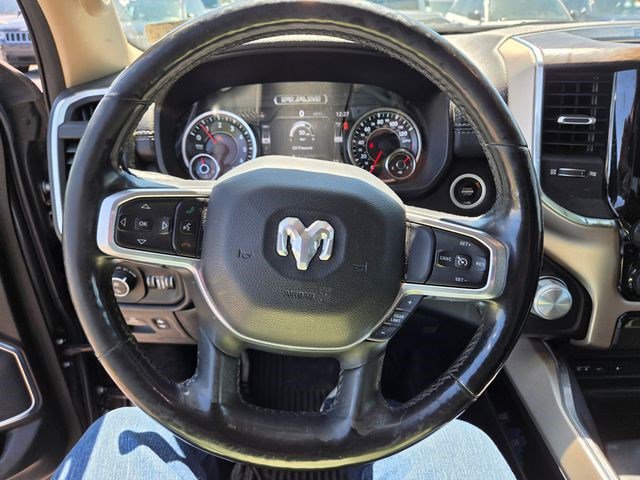 Used 2019 RAM 1500 Laramie AWD/4WD image 3