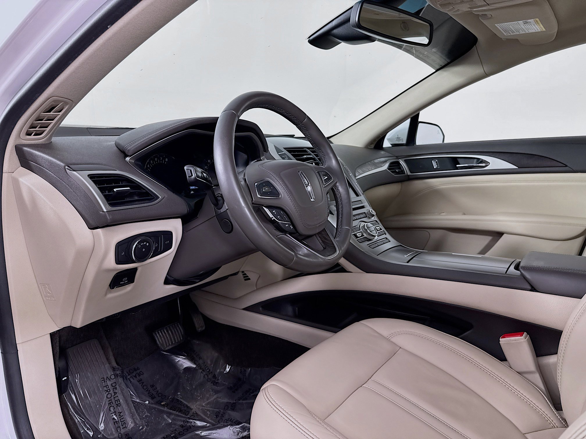 Used 2017 Lincoln MKZ Select w/ Technology Package AWD/4WD image 9