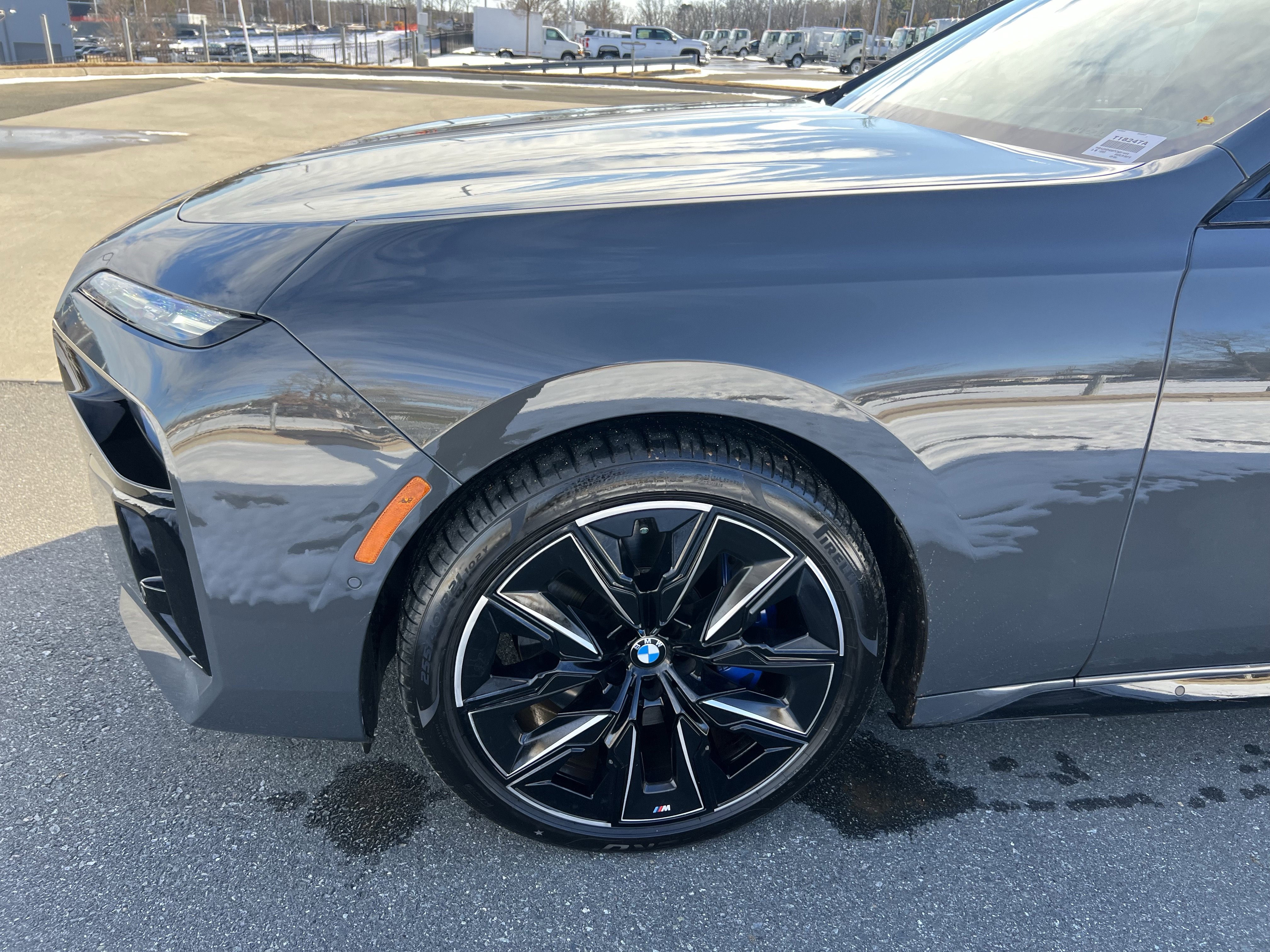 Used 2023 BMW 740i w/ Executive Package image 12