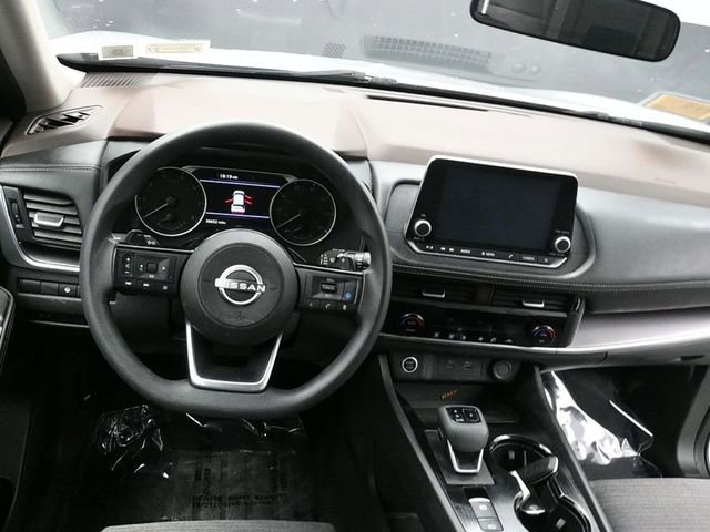 Used 2023 Nissan Rogue SV image 13