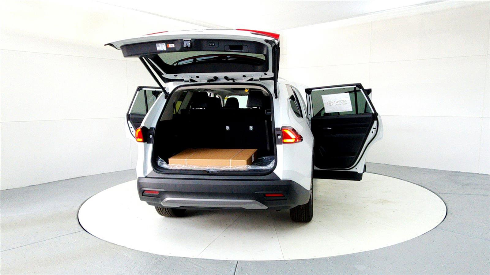 New 2025 Toyota Grand Highlander FWD image 11