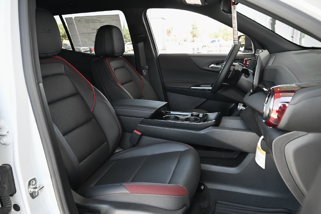 New 2026 Chevrolet Equinox RS FWD image 39