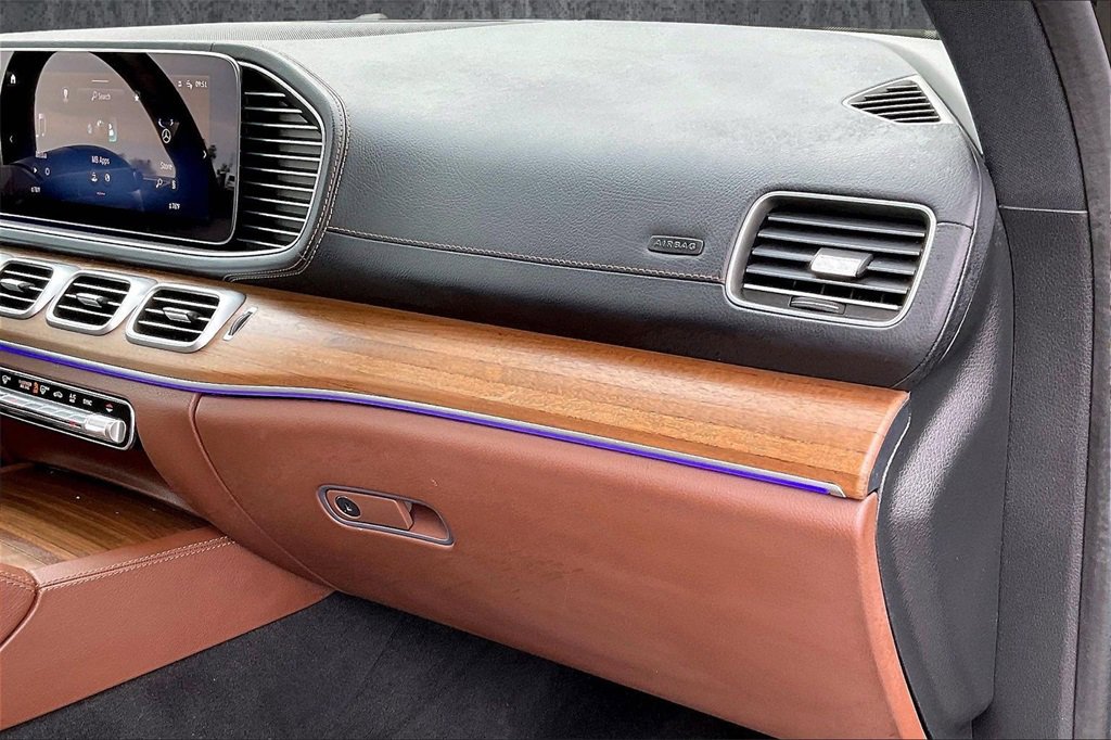 Used 2024 Mercedes-Benz GLS 450 4MATIC image 27