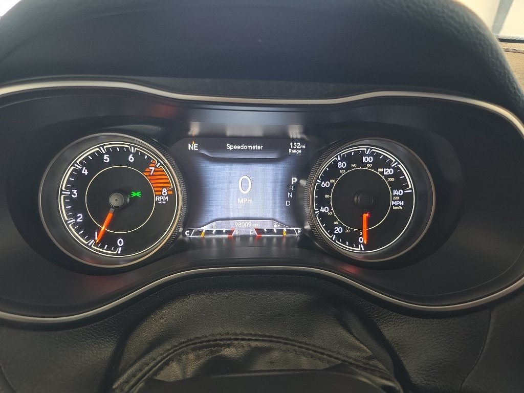 Used 2019 Jeep Cherokee Limited AWD/4WD image 11