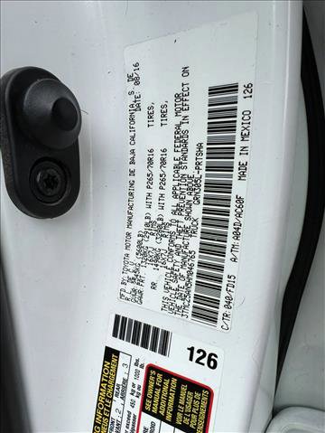 Used 2017 Toyota Tacoma TRD Off-Road w/ Tow Package (A/T) image 23