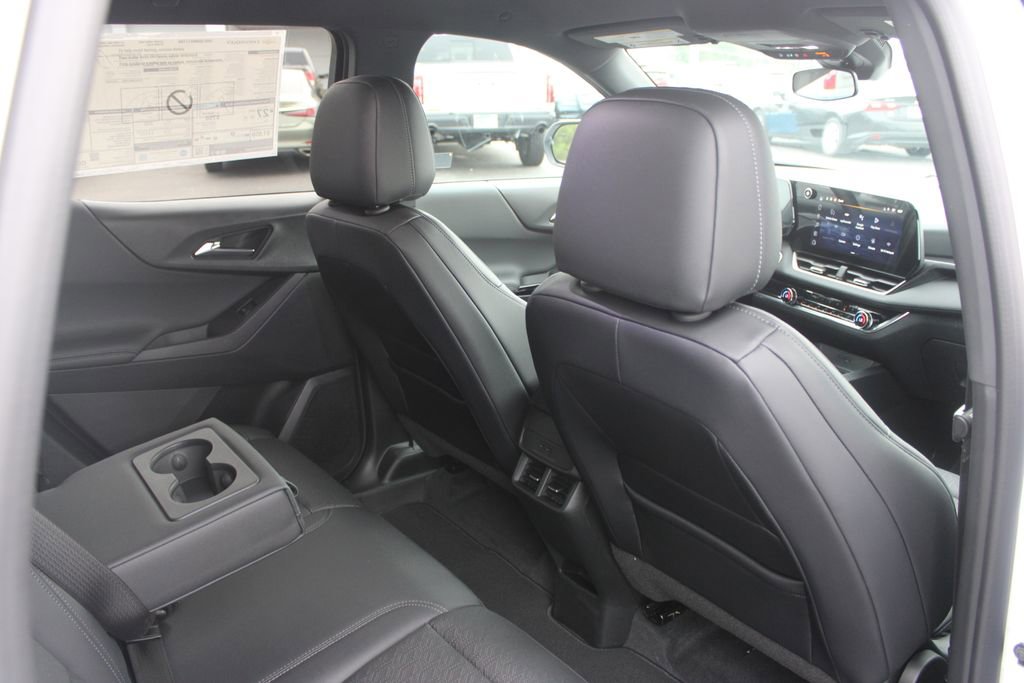 New 2026 Chevrolet Equinox LT w/ Convenience Package II FWD image 31