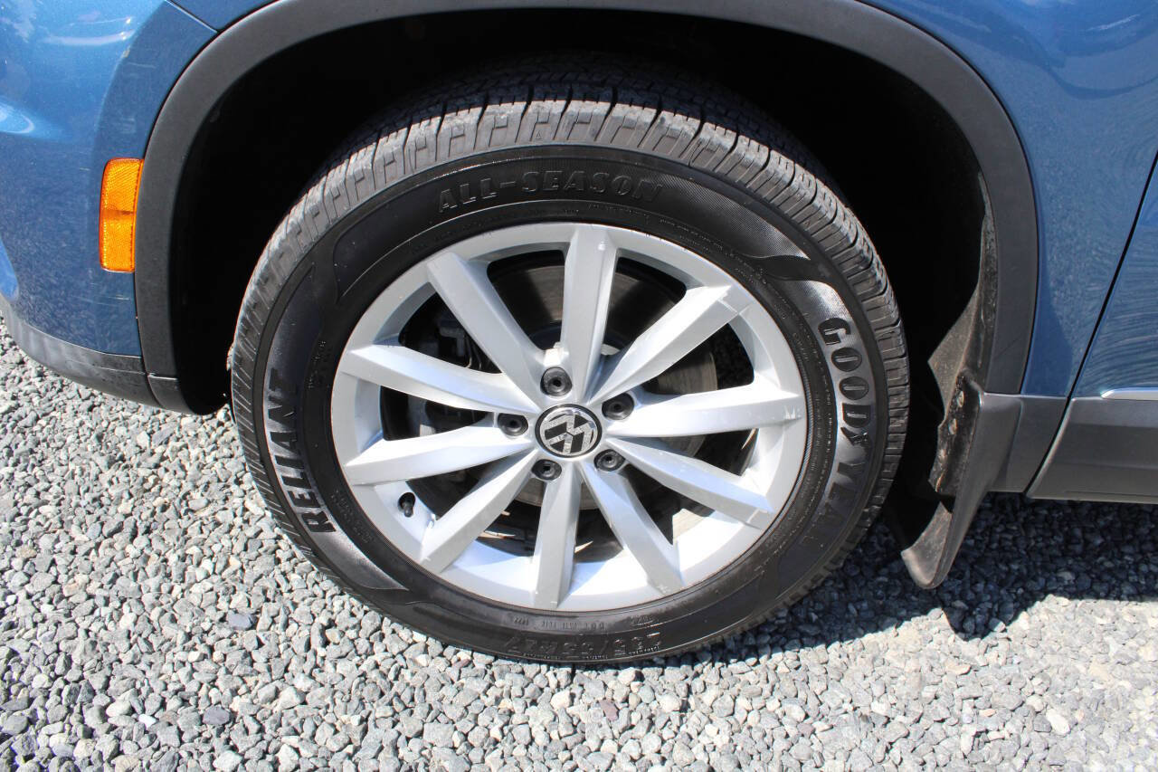 Used 2017 Volkswagen Tiguan Wolfsburg Edition image 25