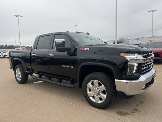 Used 2022 Chevrolet Silverado 3500 LTZ image 1